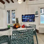 Apartment Stella Bis, 500M From Rialto\'S Bridge
